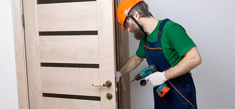 Replace Internal Door Handle with Lock Eureka